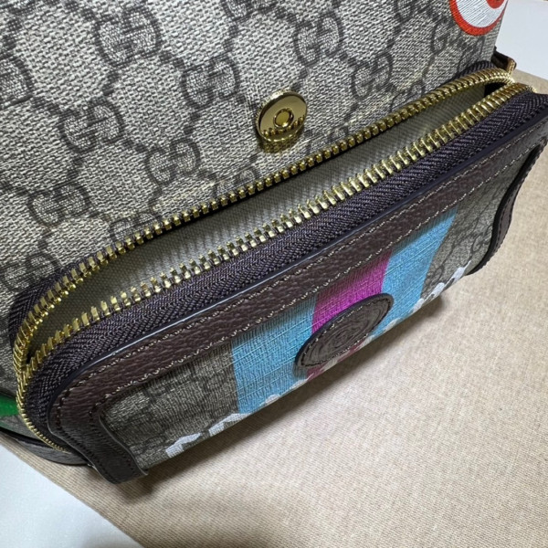 G*u*i backpack with interlocking g