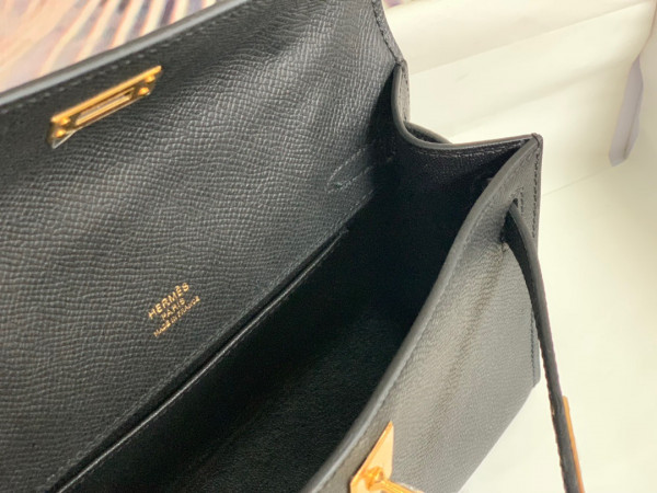 H**mes kelly pochette