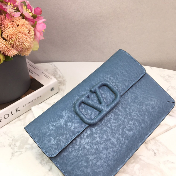 VALENTINO GARAVANI VSLING GRAINY CLUTCH