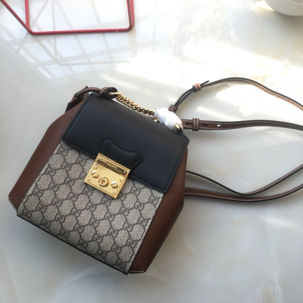 G*u*i backpack style 498194