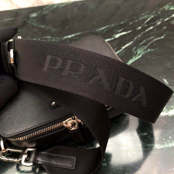 Pra*a brique bag