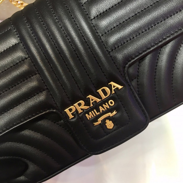 Pra*a medium leather Pra*a diagramme bag