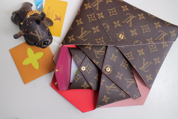l0*is V*t0n kirigami pochette