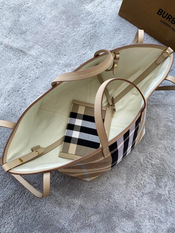 B**rry tote