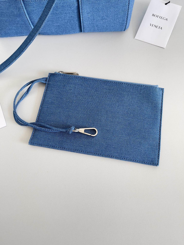 bo*te*ga Ve*ne*ta arco mini tote