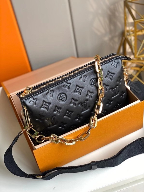 l0*is V*t0n coussin pm