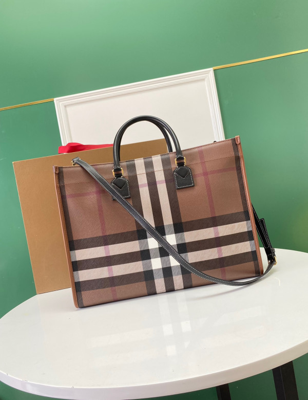 B**rry medium freya tote