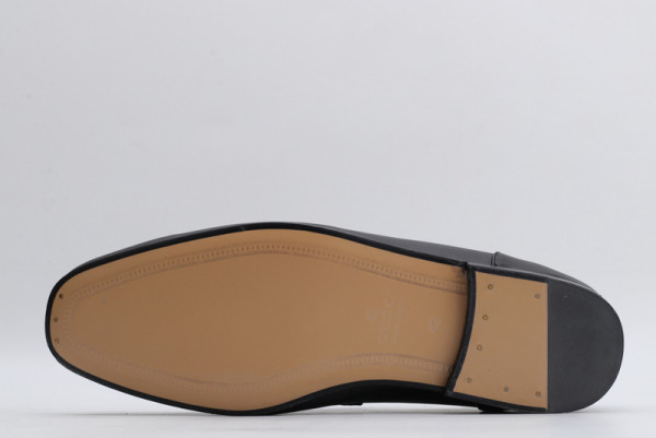 G*u*i jordaan leather loafer