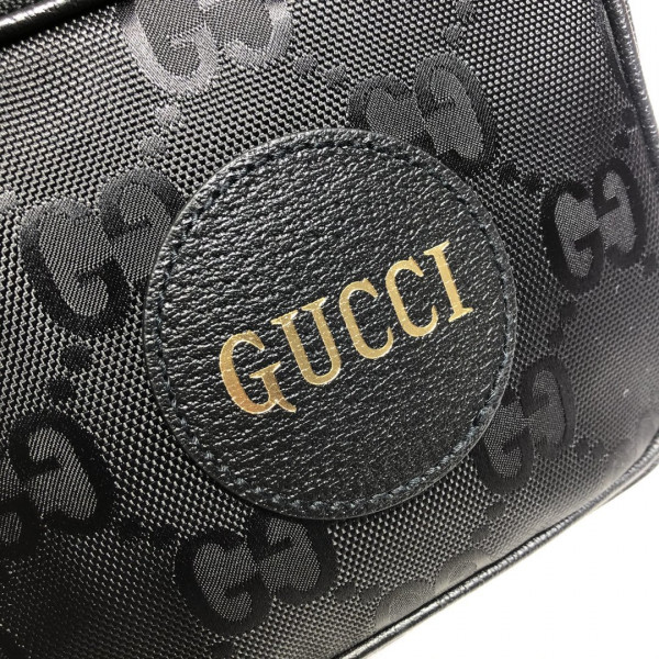 G*u*i off the grid shoulder bag