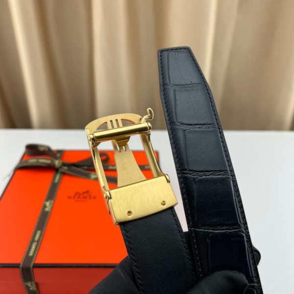H**mes belt
