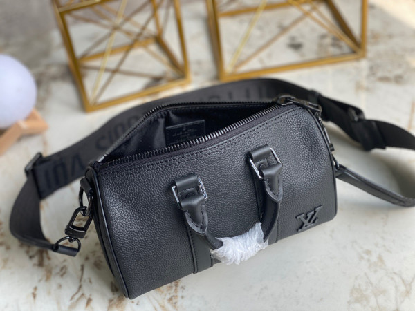 l0*is V*t0n city keepall