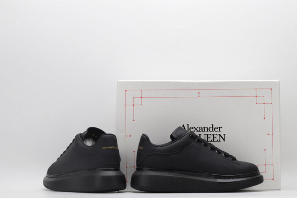 ale*d*r M*Q*en oversized sneaker