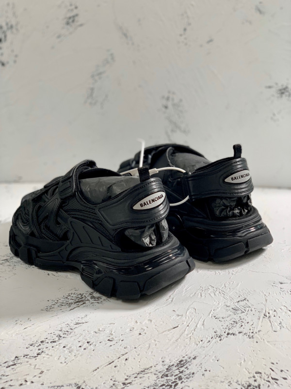 Ba*len*cia*ga track sandal