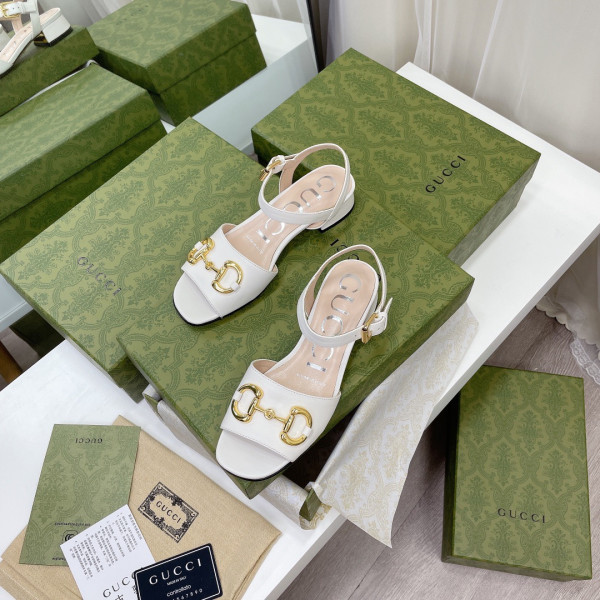 G*u*i baby mystic horsebit sandals