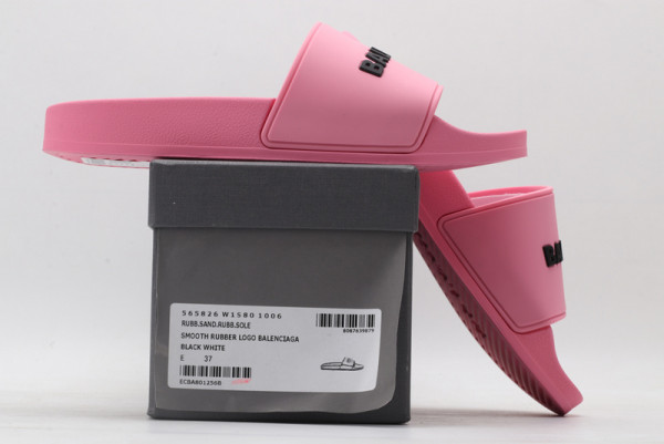 Ba*len*cia*ga pool slide sandal