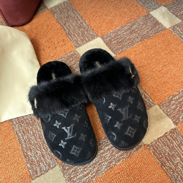l0*is V*t0n sandals
