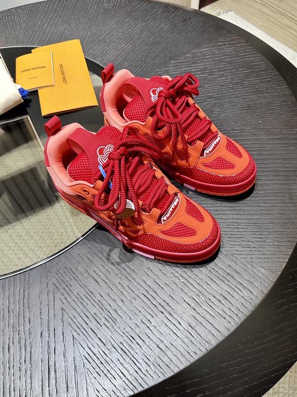 l0*is V*t0n sneakers