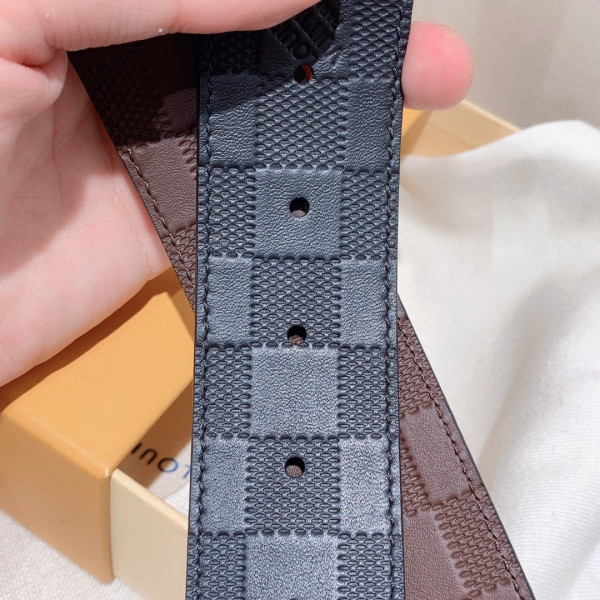 l0*is V*t0n belt