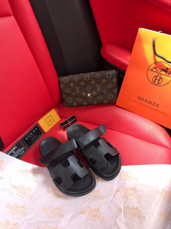 H**mes sandal