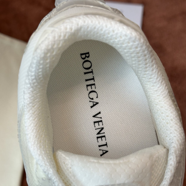 bo*te*ga Ve*ne*ta sneakers