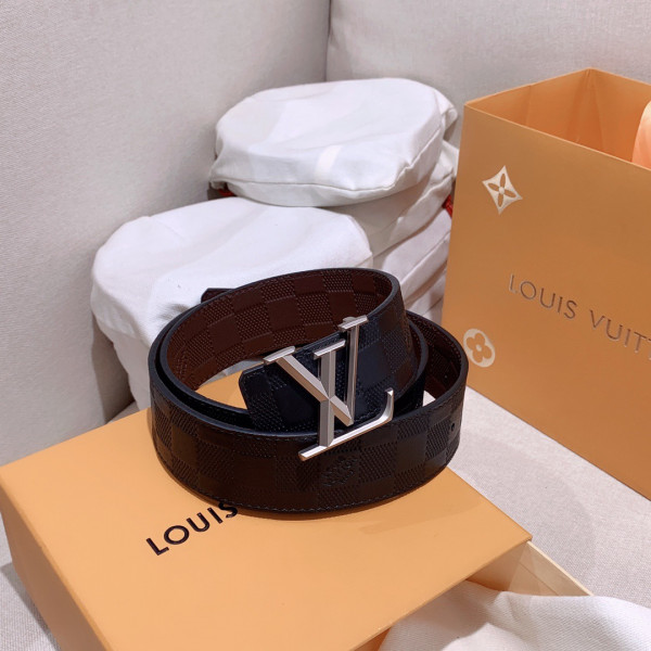 l0*is V*t0n belt