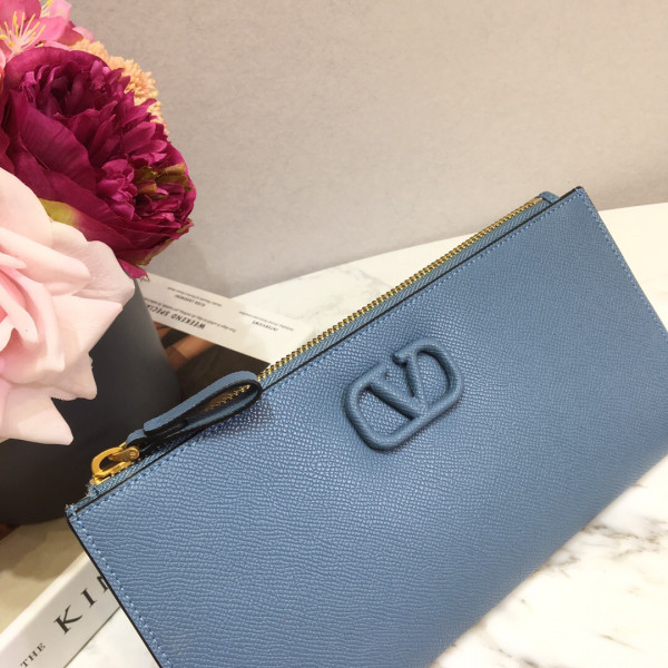 VALENTINO GARAVANI VSLING GRAINY CLUTCH
