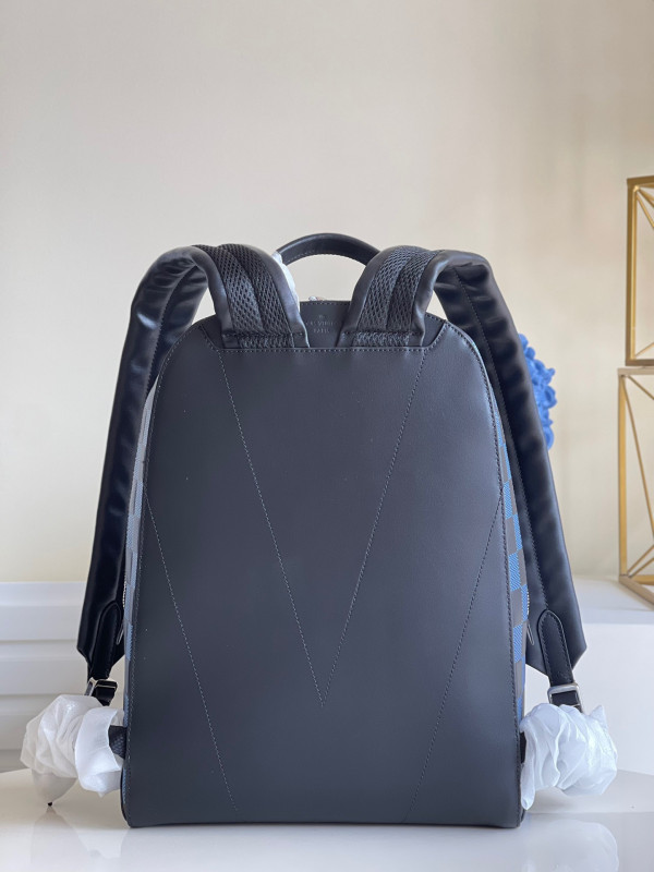 l0*is V*t0n campus backpack