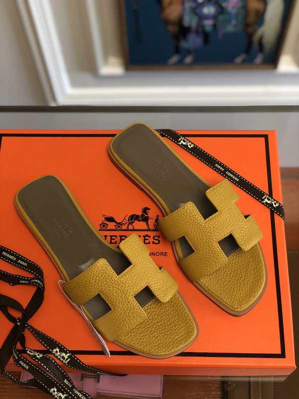 H**mes sandal