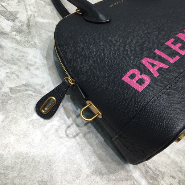 Ba*len*cia*ga ville top handle s