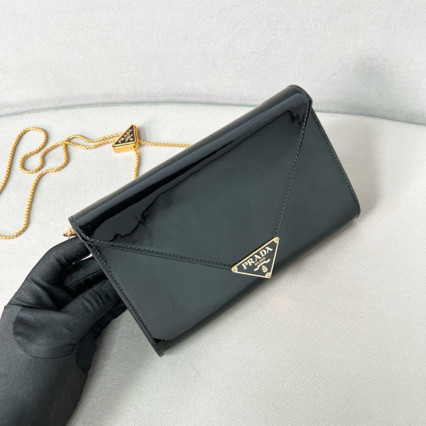 Pra*a patent leather mini-bag-20*11.5cm