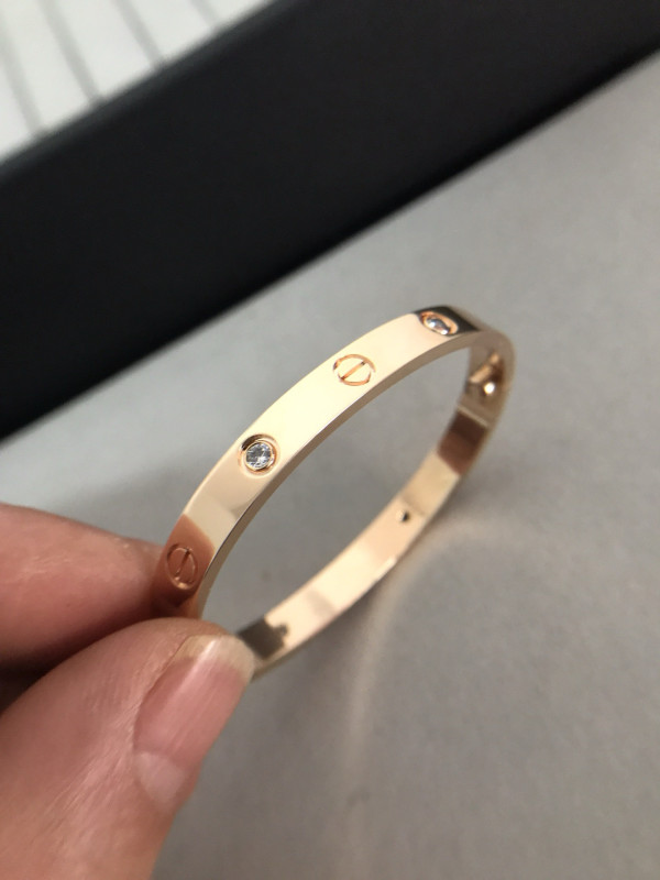 Ca*t*er bracelet