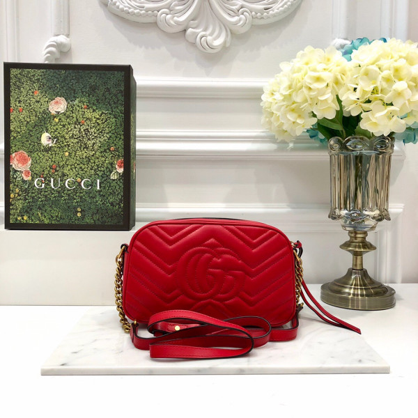 G*u*i gg marmont small matelassé shoulder bag
