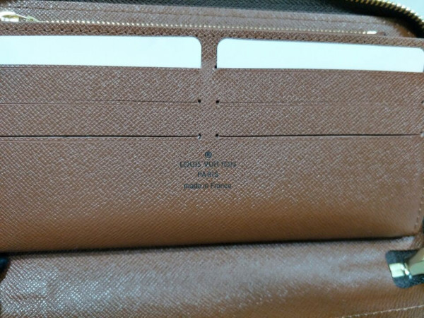 l0*is V*t0n zippy organizer