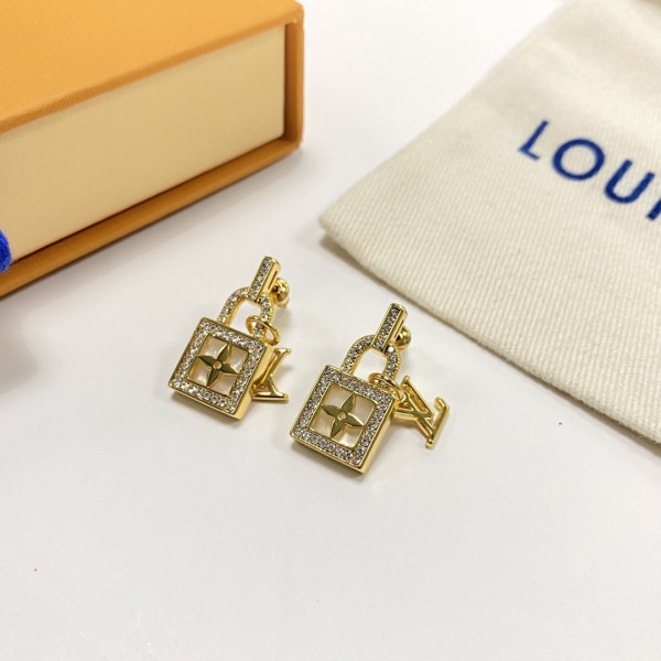 l0*is V*t0n earrings