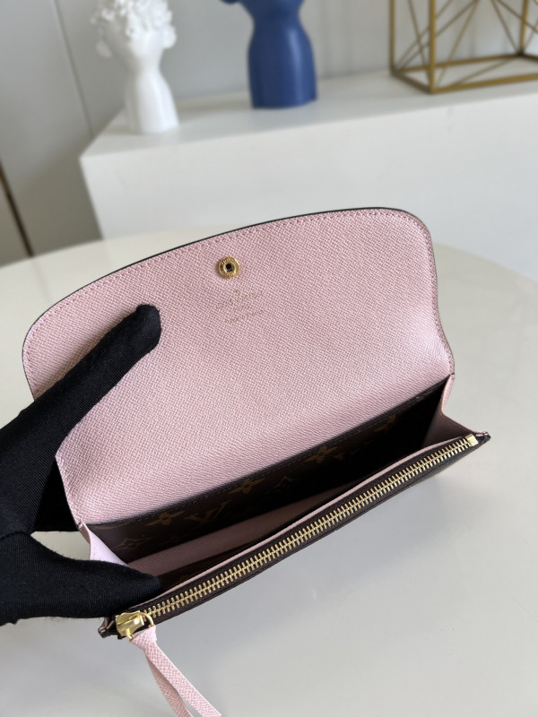 l0*is V*t0n emilie wallet