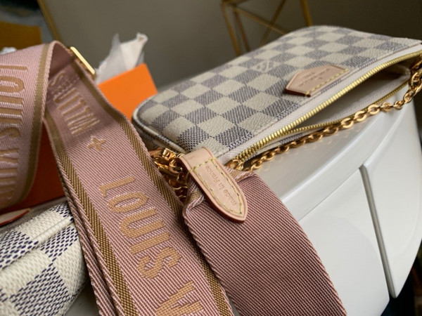 l0*is V*t0n multi pochette accessoires