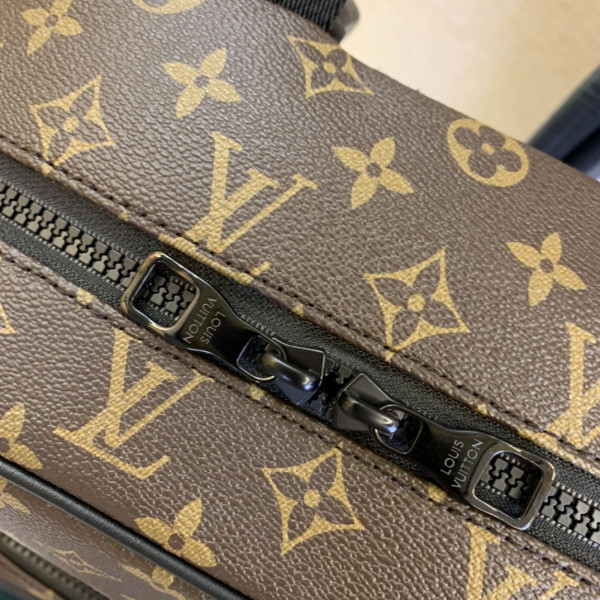 l0*is V*t0n backpack