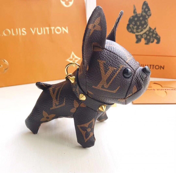 l0*is V*t0n kaey chain