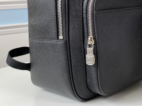 l0*is V*t0n alex backpack