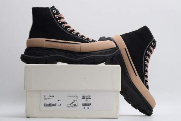 ale*d*r M*Q*en tread slick boot