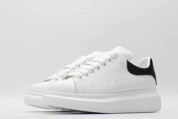 ale*d*r M*Q*en oversized sneaker