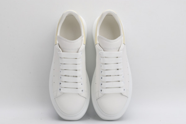 ale*d*r M*Q*en oversized sneaker