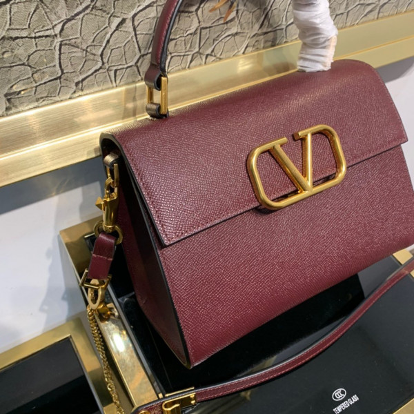 Va1e*ntin0 small vsling grainy calfskin handbag