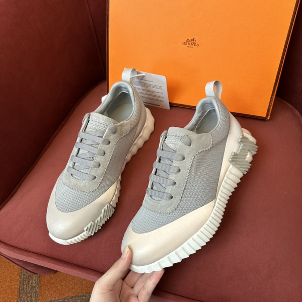 H**mes sneaker