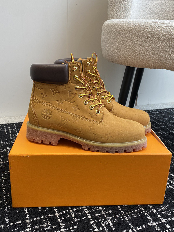 l0*is V*t0n boots