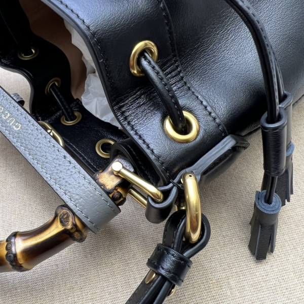 G*u*i diana mini bucket bag