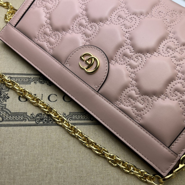 G*u*i gg matelassé leather shoulder bag