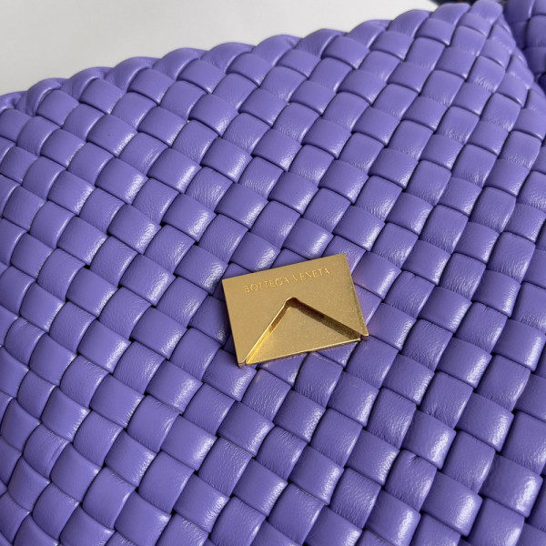 bo*te*ga Ve*ne*ta small cobble shoulder bag