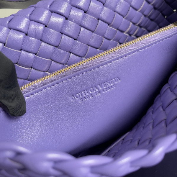 bo*te*ga Ve*ne*ta small cobble shoulder bag
