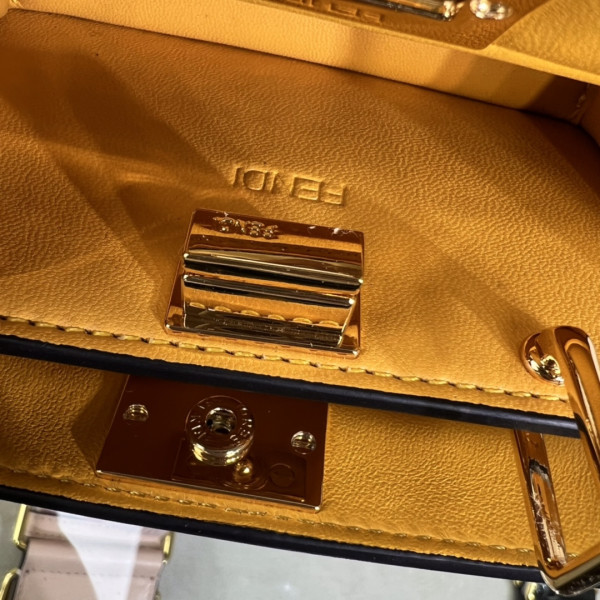 F**di nano peekaboo maxi handle